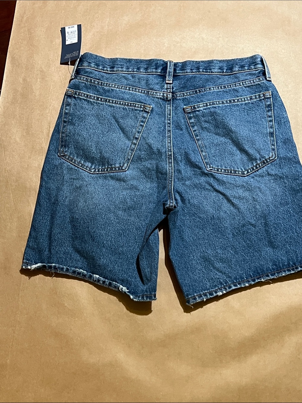 Universal Thread Women's Dark Blue Denim 90’s Baggy Bermuda Shorts - Picture 4 of 4
